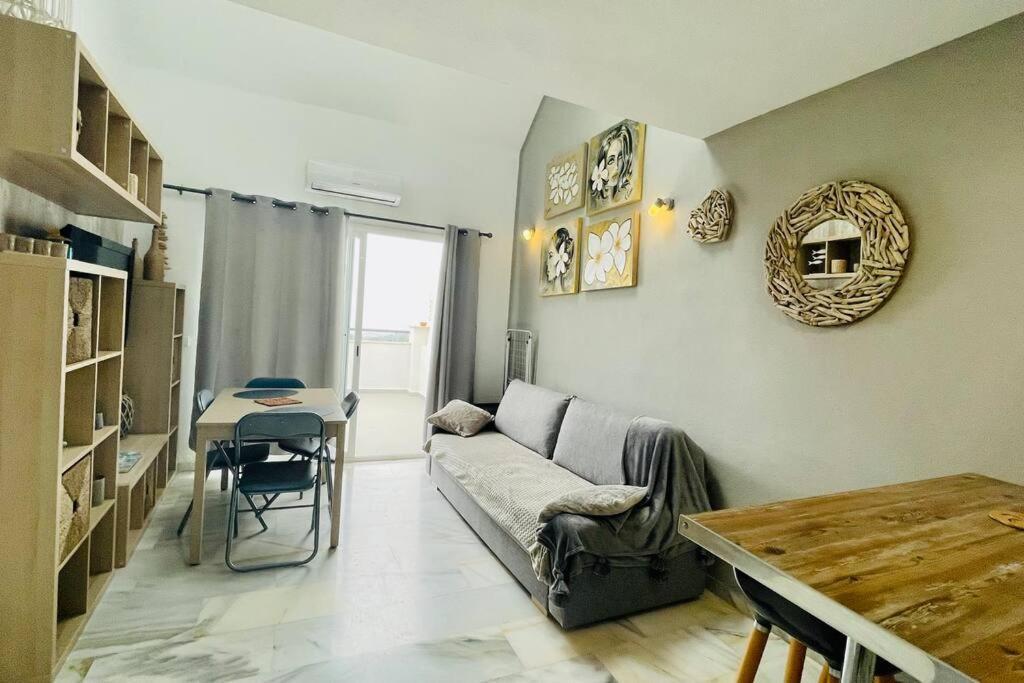 Atico Con Bonita Vista. En Urbanizacion Privada.! Apartamento Estepona Exterior foto